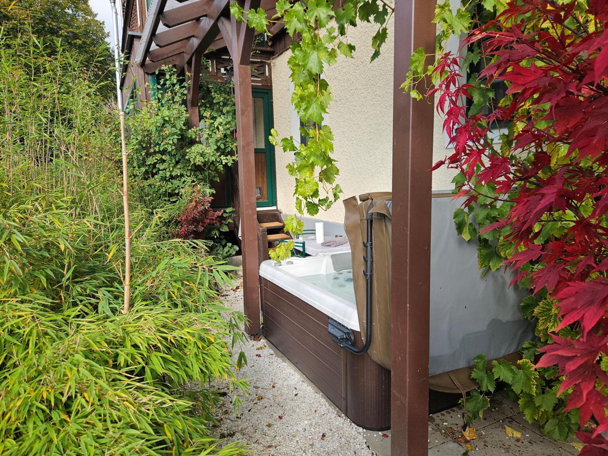 Premium Apartment Mit Privatem Whirlpool, Sauna, Garten Sankt Martin am Grimming Esterno foto