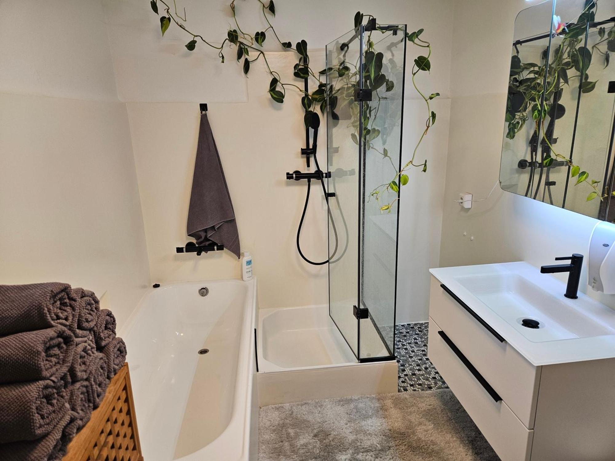 Premium Apartment Mit Privatem Whirlpool, Sauna, Garten Sankt Martin am Grimming Esterno foto