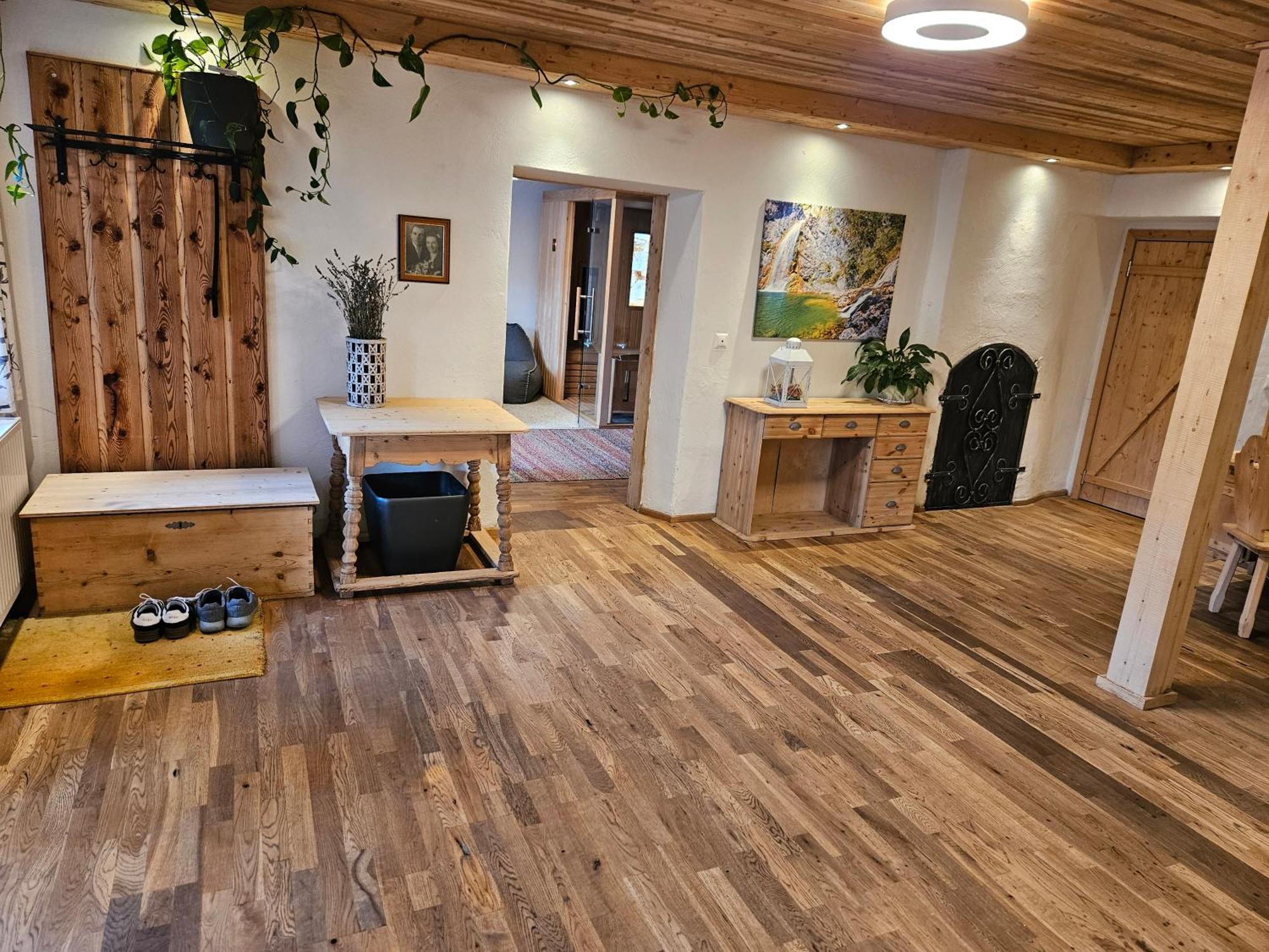 Premium Apartment Mit Privatem Whirlpool, Sauna, Garten Sankt Martin am Grimming Esterno foto